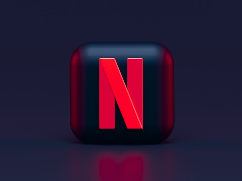 Streaming vs downloading movies - Which is better for you?